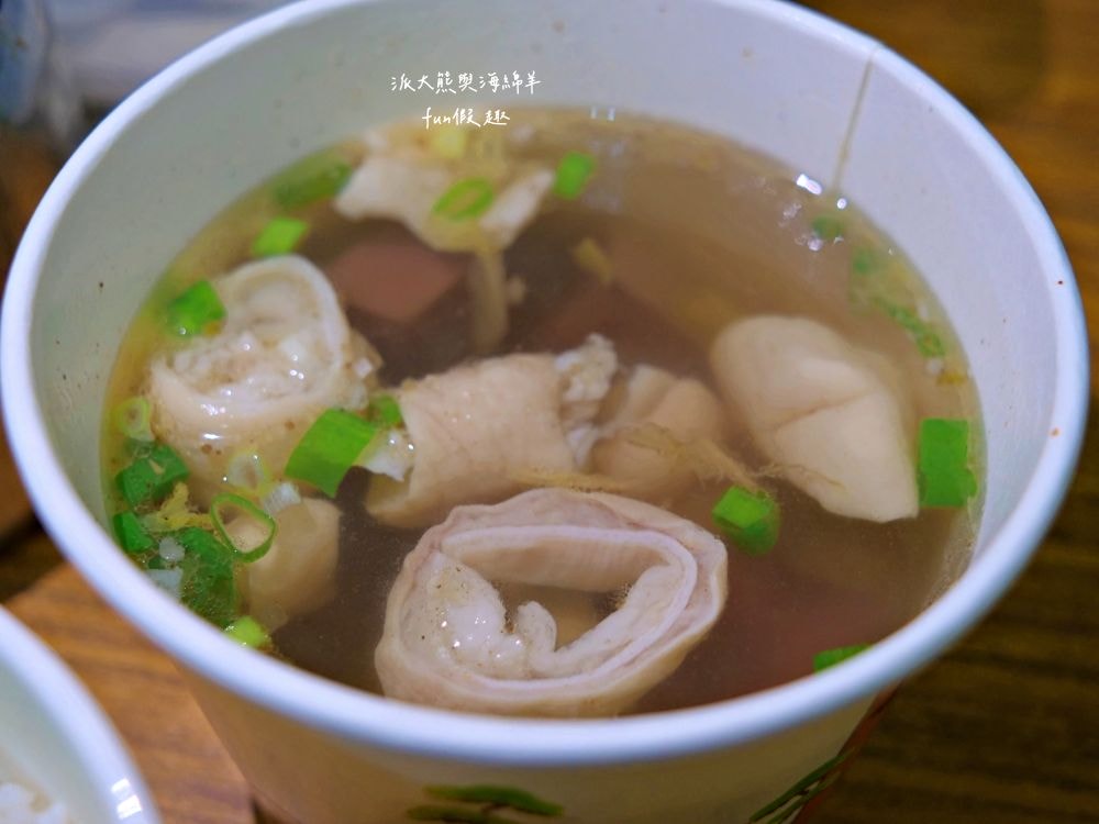 2025 仁愛街擱再來麵店|獲得南投100碗~草屯高CP值銅板美食,意麵、米糕、魯肉飯與豬血湯等懷舊古早味,在地人的早午餐首選!!! - 第21張圖 2025 仁愛街擱再來麵店|獲得南投100碗~草屯高CP值銅板美食,意麵、米糕、魯肉飯與豬血湯等懷舊古早味,在地人的早午餐首選!!!