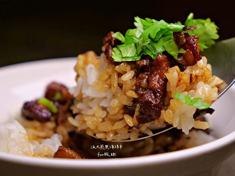 福泰飯桌 第三代｜台南中西區傳承三代，營業超過80年在地老店，香濃肉燥飯、香煎虱目魚肚及多樣化小菜，搭配舒適用餐環境，吃出最熟悉的家常味!!!（2022入選臺南米其林必比登推介，至今蟬聯3年）～