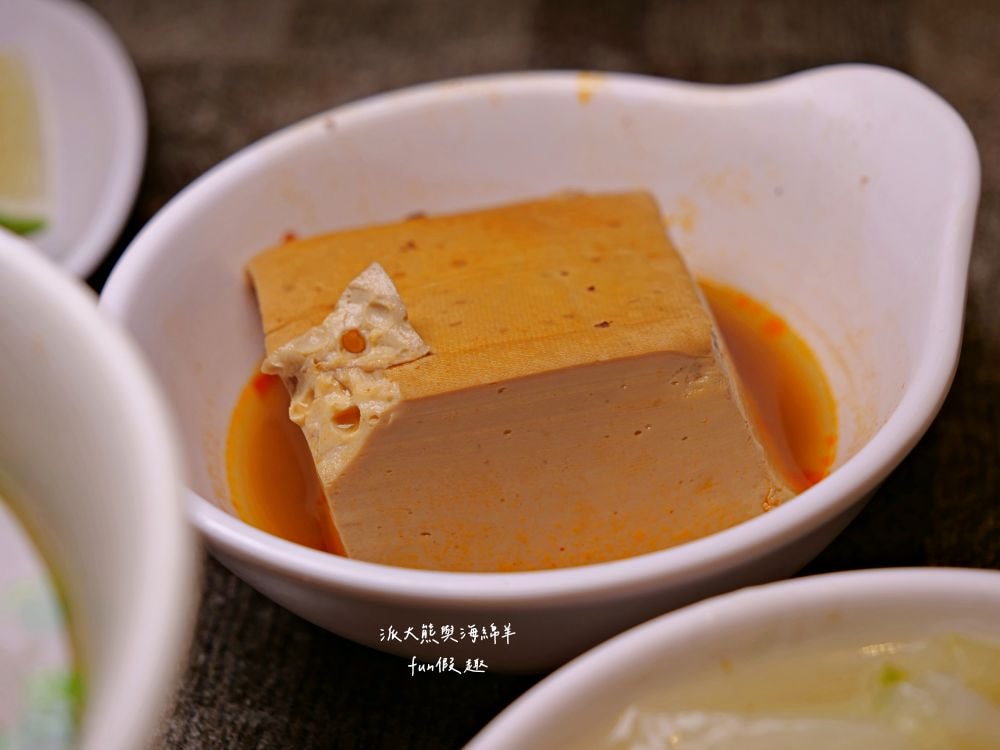 福泰飯桌 第三代｜台南中西區傳承三代，營業超過80年在地老店，香濃肉燥飯、香煎虱目魚肚及多樣化小菜，搭配舒適用餐環境，吃出最熟悉的家常味!!!（2022入選臺南米其林必比登推介，至今蟬聯3年）～