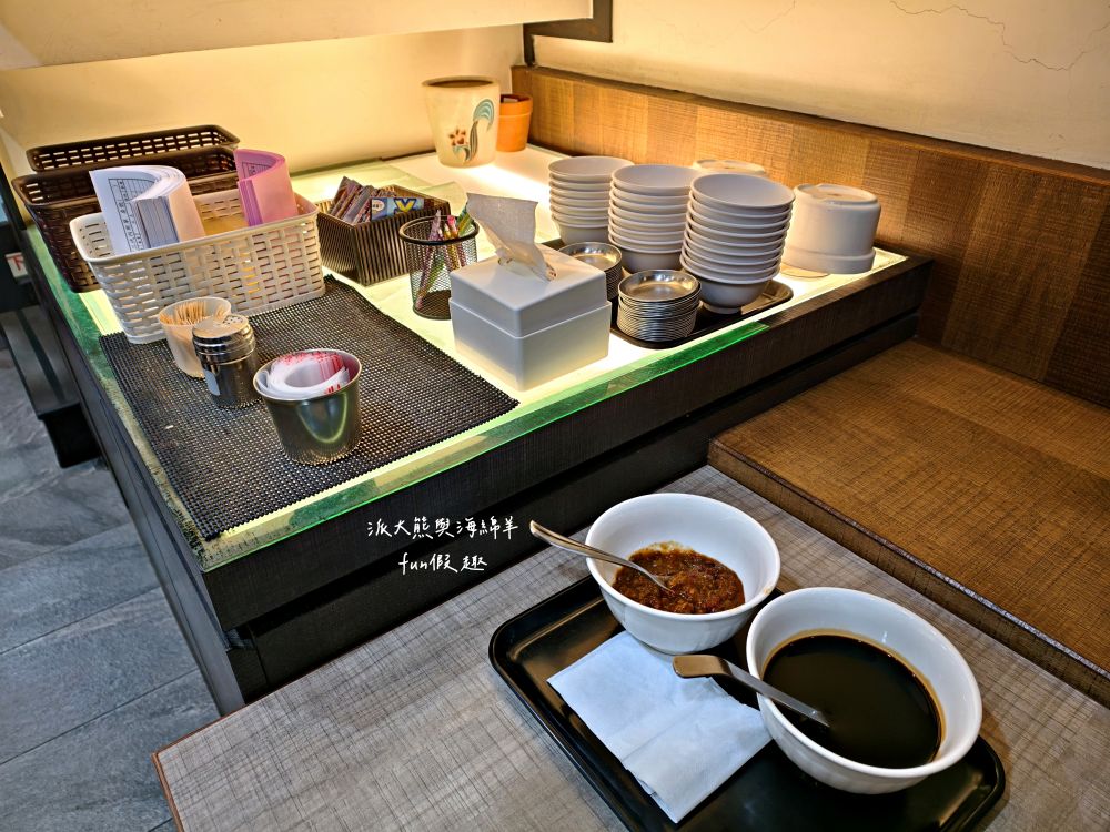 福泰飯桌 第三代｜台南中西區傳承三代，營業超過80年在地老店，香濃肉燥飯、香煎虱目魚肚及多樣化小菜，搭配舒適用餐環境，吃出最熟悉的家常味!!!（2022入選臺南米其林必比登推介，至今蟬聯3年）～