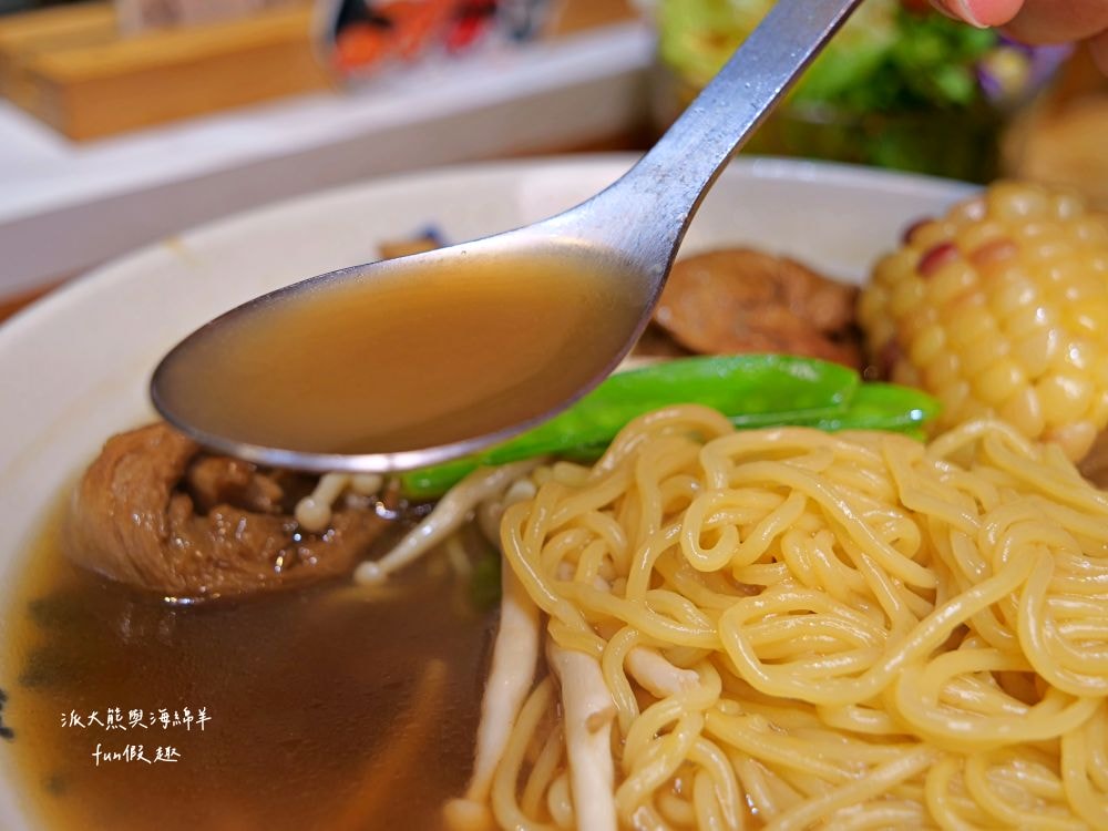 福滿蔬食堂｜蔬食料理也能驚艷味蕾，推薦創意手作壽司＆藥膳肉骨茶拉麵，連葷食族都愛的無肉料理，用餐環境溫馨，中興新村聚餐優質首選!!!（另提供會議餐盒及派對餐盒）～112年底開幕!