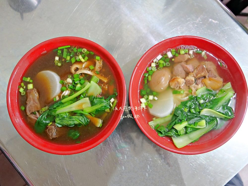 阿宏眷村麵食館｜南投中興新村第三市場眷村美食，麵食平價大份量，內用還可免費加麵太划算～有不少牛肉口味的麵食，還有手工現包水餃唷!