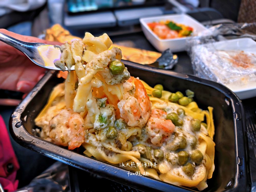 新航飛機餐全紀錄︱新加坡航空經濟艙餐點 餐食初體驗～2025春季德瑞13日夢幻跟團︱DAY1-2