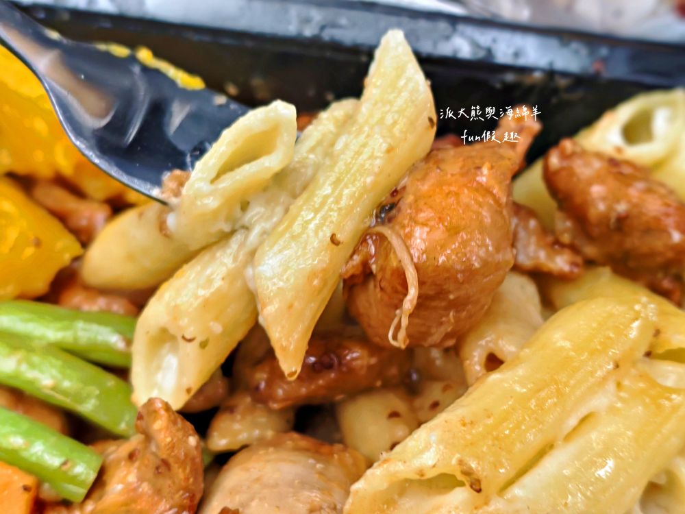 新航飛機餐全紀錄︱新加坡航空經濟艙餐點 餐食初體驗～2025春季德瑞13日夢幻跟團︱DAY1-2