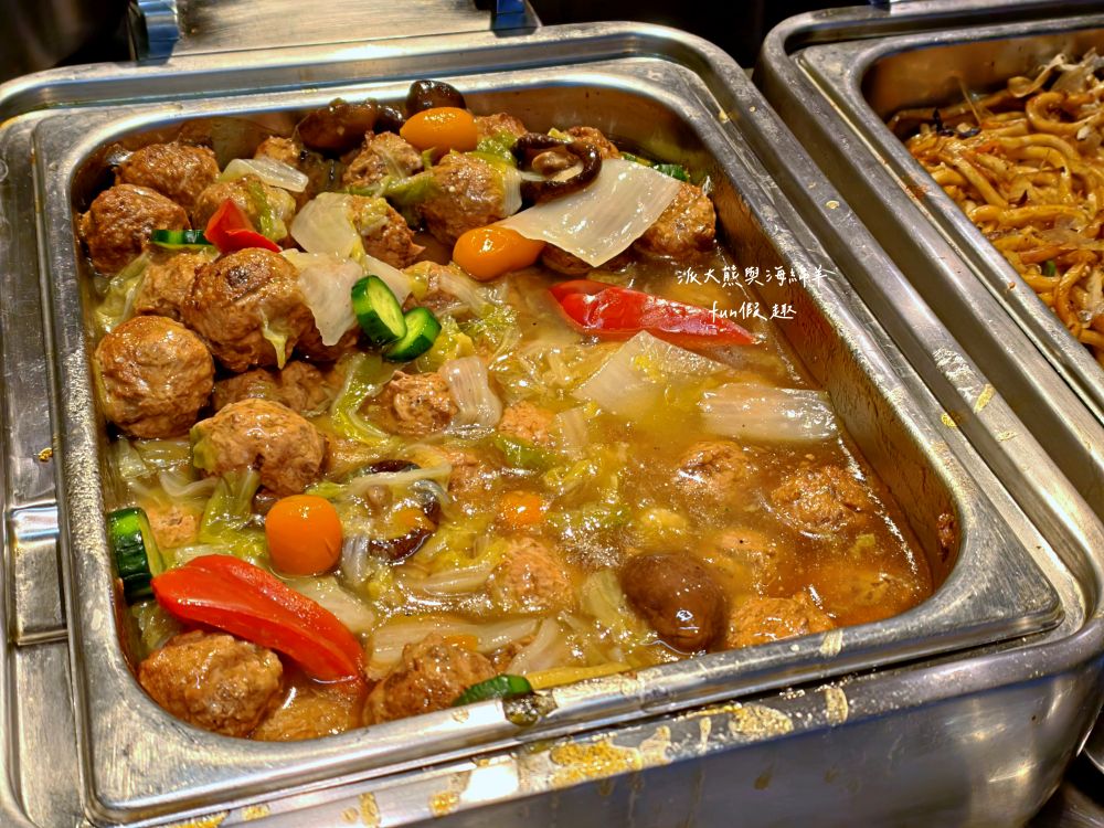 2025【桃園機場第二航廈】環亞機場貴賓室設備餐點介紹、飛買家歐洲網卡SIM卡實測分享、新加坡航空體驗及樟宜機場亮點，機場旅行必看～春季德瑞13日夢幻跟團︱DAY1-1啟程