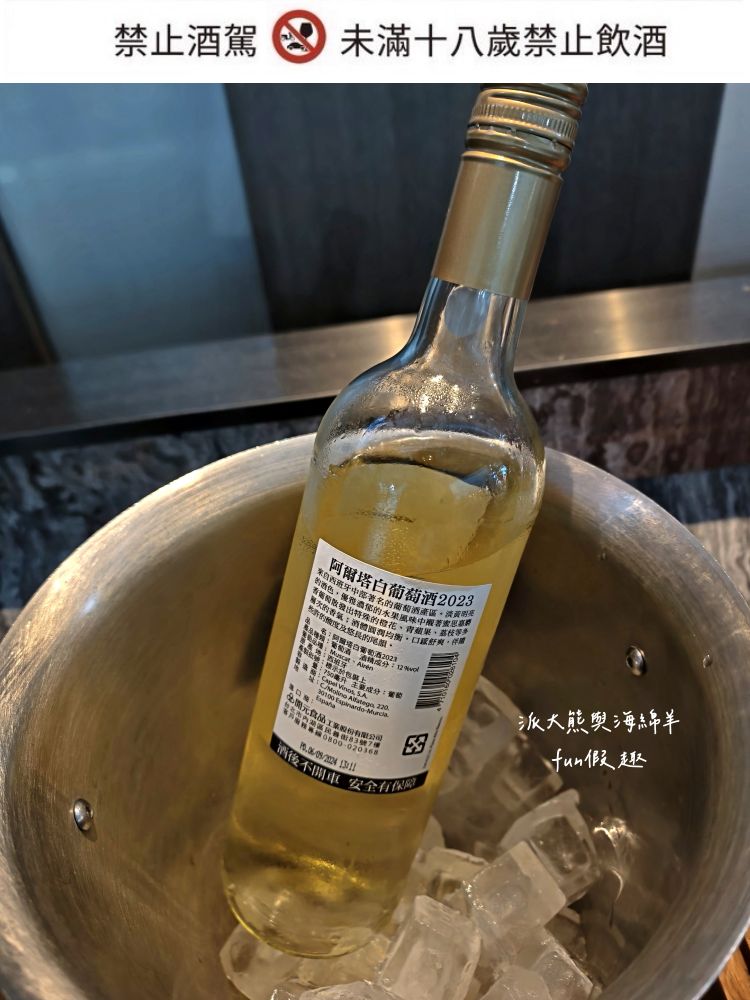 2025【桃園機場第二航廈】環亞機場貴賓室設備餐點介紹、飛買家歐洲網卡SIM卡實測分享、新加坡航空體驗及樟宜機場亮點，機場旅行必看～春季德瑞13日夢幻跟團︱DAY1-1啟程