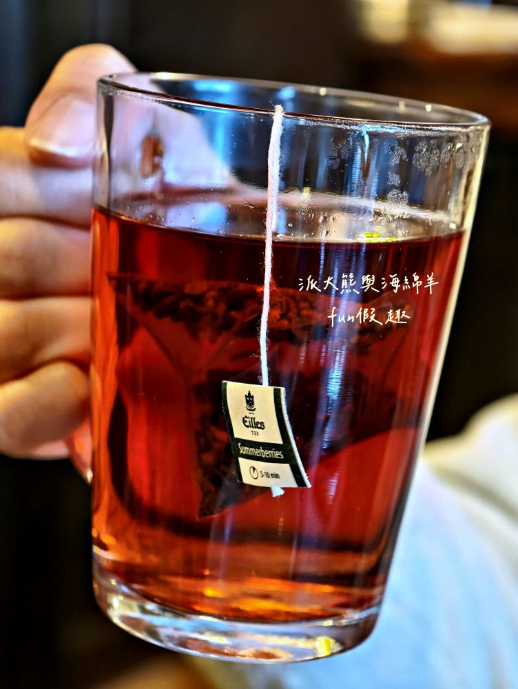 海德堡公牛餐廳︱Gasthaus “Zum Roten Ochsen”︱超過300年的老城區古老啤酒屋，每個角落散發濃厚大學城文化氣息︱春季德瑞13日夢幻跟團～DAY2-2海德堡午餐