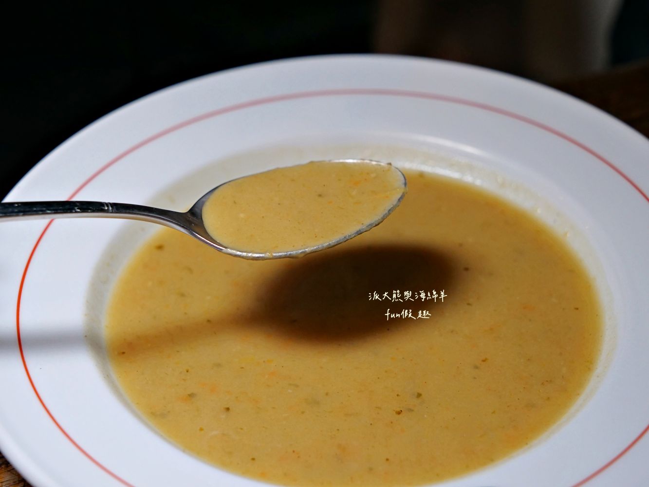 海德堡公牛餐廳︱Gasthaus “Zum Roten Ochsen”︱超過300年的老城區古老啤酒屋，每個角落散發濃厚大學城文化氣息︱春季德瑞13日夢幻跟團～DAY2-2海德堡午餐