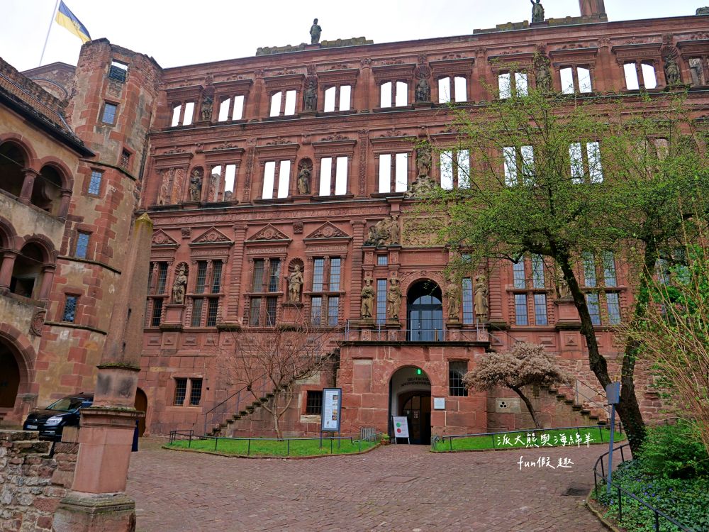 海德堡城堡（Heidelberg Castle） ︱純粹的浪漫，俯瞰內卡河與老城區，從輝煌至廢墟，訴說德國中世紀那段美麗與哀愁+交通方式攻略︱春季德瑞13日夢幻跟團～DAY2-1