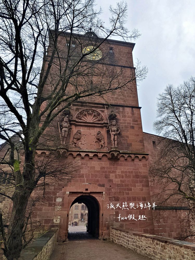 海德堡城堡（Heidelberg Castle） ︱純粹的浪漫，俯瞰內卡河與老城區，從輝煌至廢墟，訴說德國中世紀那段美麗與哀愁+交通方式攻略︱春季德瑞13日夢幻跟團～DAY2-1