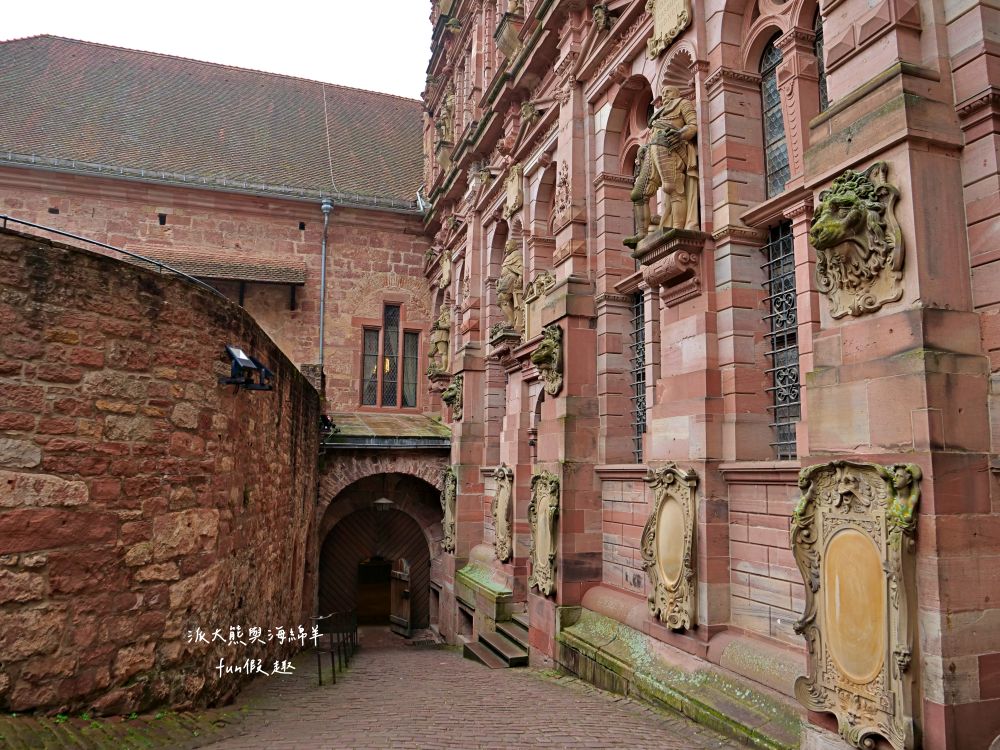 海德堡城堡（Heidelberg Castle） ︱純粹的浪漫，俯瞰內卡河與老城區，從輝煌至廢墟，訴說德國中世紀那段美麗與哀愁+交通方式攻略︱春季德瑞13日夢幻跟團～DAY2-1