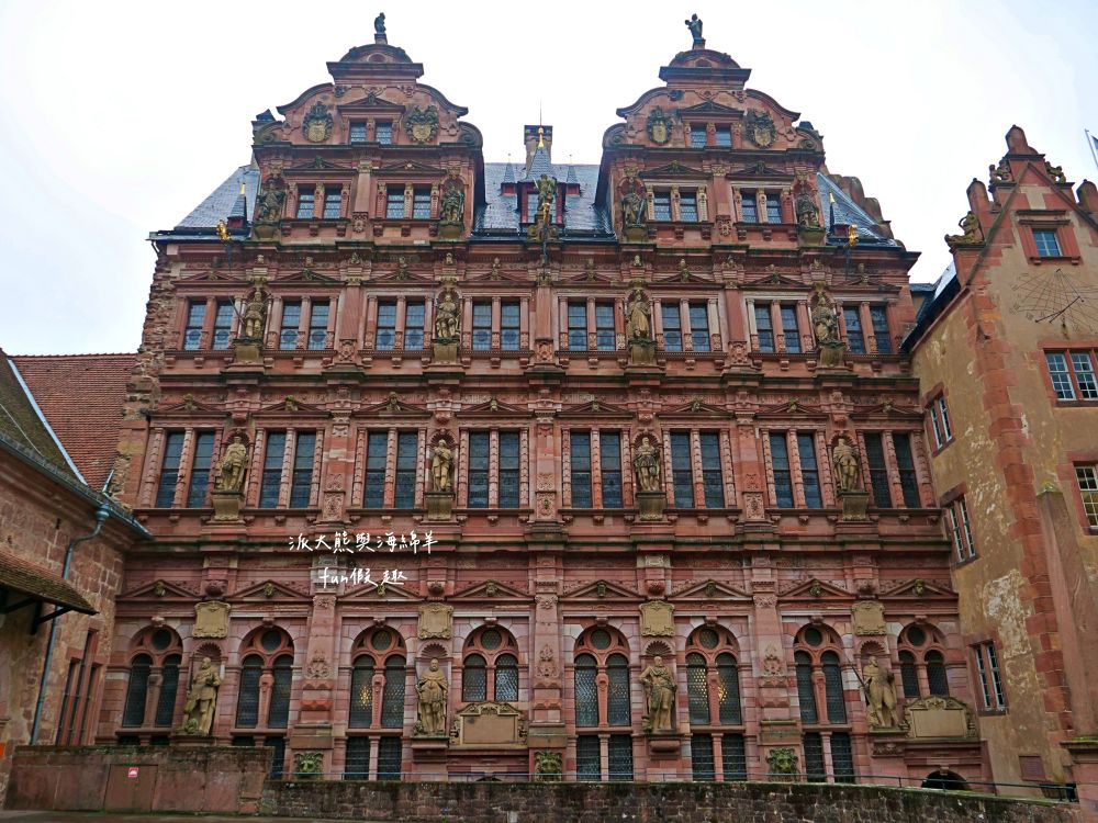 海德堡城堡（Heidelberg Castle） ︱純粹的浪漫，俯瞰內卡河與老城區，從輝煌至廢墟，訴說德國中世紀那段美麗與哀愁+交通方式攻略︱春季德瑞13日夢幻跟團～DAY2-1