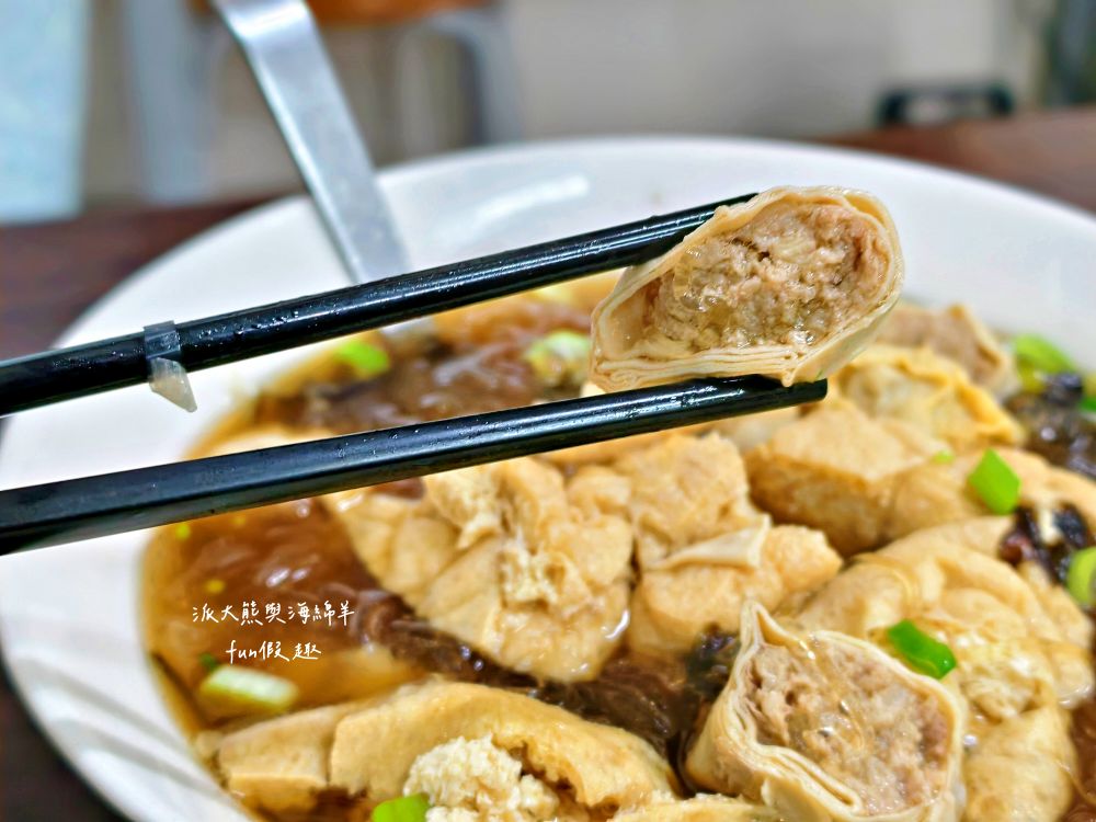 2025添上海點心肉包|帶派大熊探訪臺中第五市場平價美食,油豆腐細粉超驚艷,還有鮮肉包、鮮竹筍包、鮮奶饅頭、豆沙包等各類點心,從早上吃到中午都可以~ - 第18張圖 2025添上海點心肉包|帶派大熊探訪臺中第五市場平價美食,油豆腐細粉超驚艷,還有鮮肉包、鮮竹筍包、鮮奶饅頭、豆沙包等各類點心,從早上吃到中午都可以~