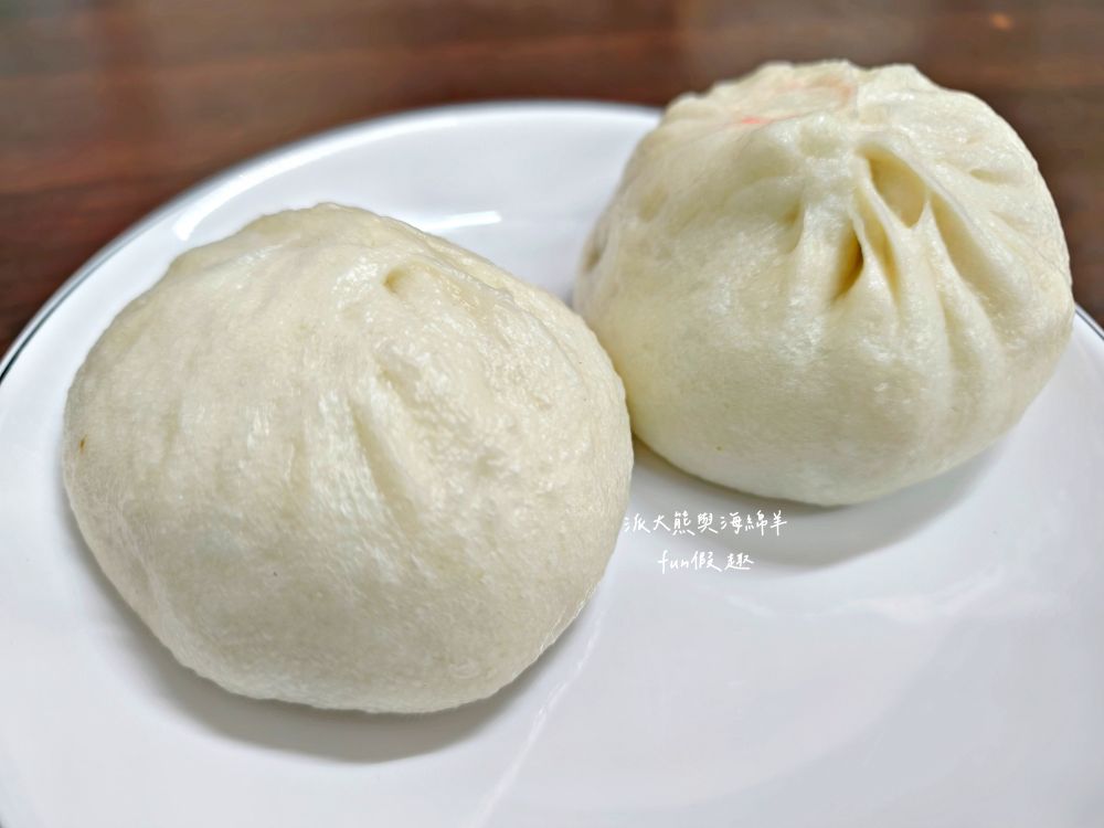 2025添上海點心肉包｜帶派大熊探訪臺中第五市場平價美食，油豆腐細粉超驚艷，還有鮮肉包、鮮竹筍包、鮮奶饅頭、豆沙包等各類點心，從早上吃到中午都可以～