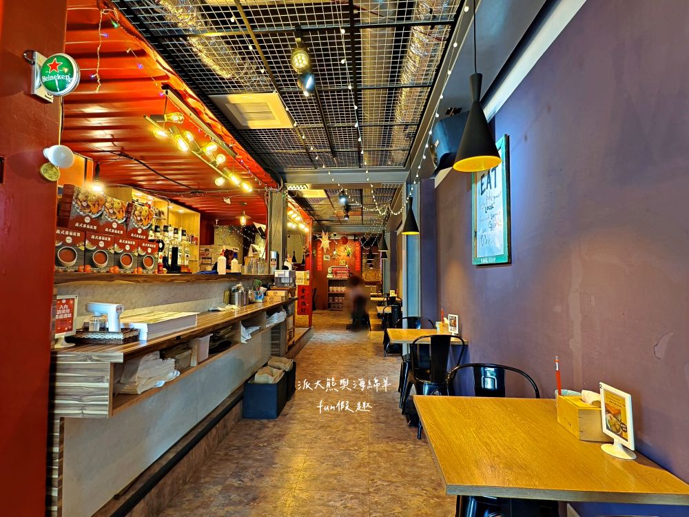 2025蘿勒廚房｜臺中大里約會聚餐首選、平價高品質義式餐館，主打義大利麵、手工披薩、焗烤燉飯等餐點，特別推薦自種紅骨九層塔青醬義大利麵，鮮香回味無窮!!!