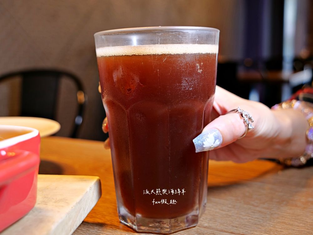 2025蘿勒廚房｜臺中大里約會聚餐首選、平價高品質義式餐館，主打義大利麵、手工披薩、焗烤燉飯等餐點，特別推薦自種紅骨九層塔青醬義大利麵，鮮香回味無窮!!!