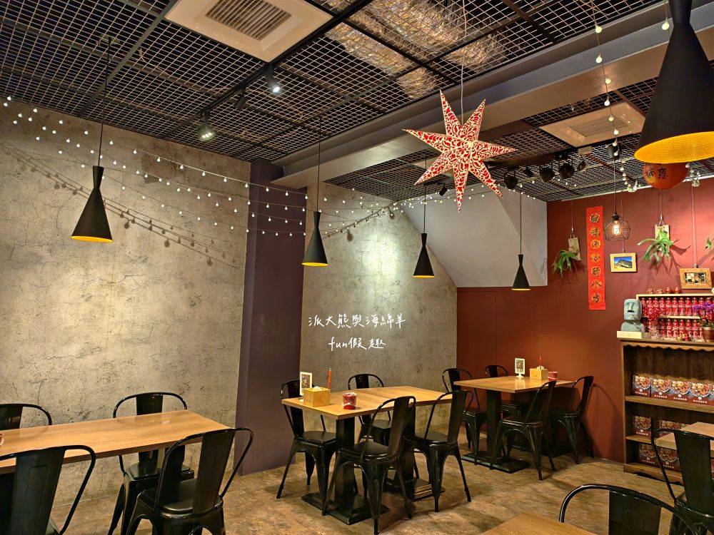 2025蘿勒廚房｜臺中大里約會聚餐首選、平價高品質義式餐館，主打義大利麵、手工披薩、焗烤燉飯等餐點，特別推薦自種紅骨九層塔青醬義大利麵，鮮香回味無窮!!!