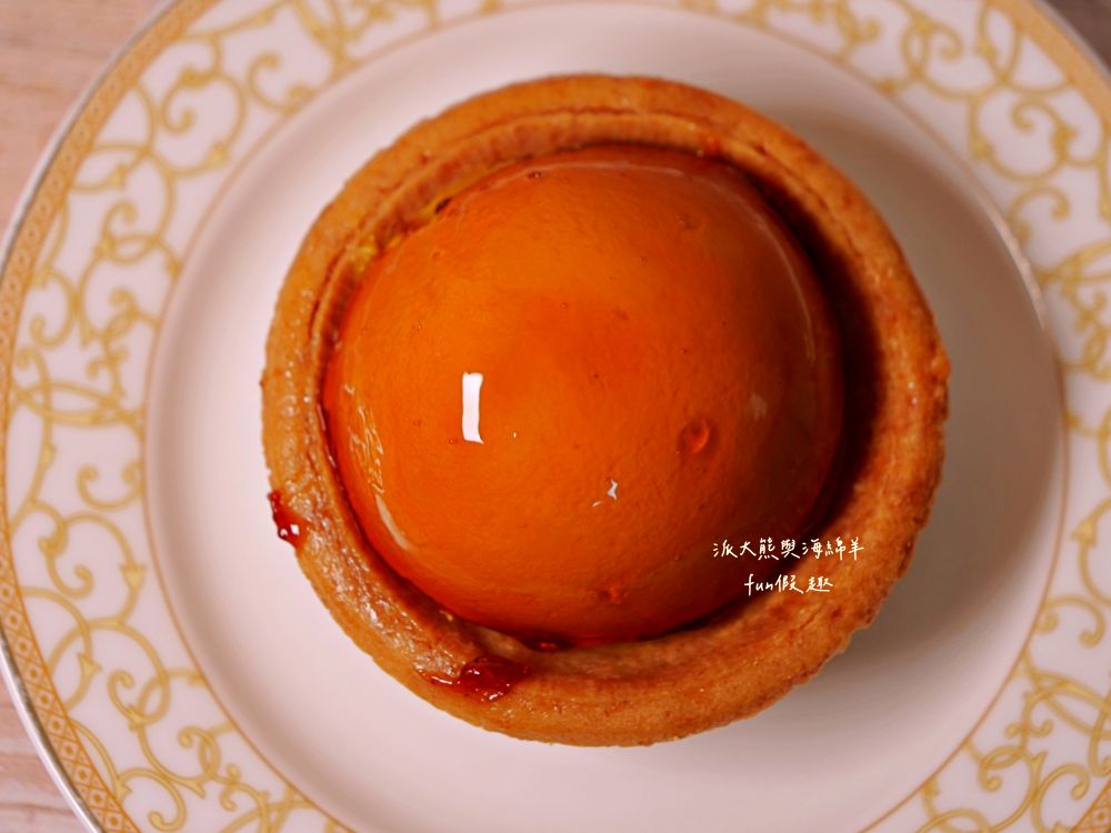 2025全家minimore甜點系列連載︱秉持「小小一口」甜點，就能獲得「大大幸福」滿足感，為煩悶無趣日常，點亮小確幸食光!!!鮮乳脆皮泡芙、熊抱哥草莓風味泡芙、焦糖烤布蕾塔、LOTTE生巧克力派-白巧克力口味、布丁夾心蛋糕、阿薩姆QQ蛋糕捲、經典雙色小泡芙、開心果貝殼夾心（未來持續更新）～