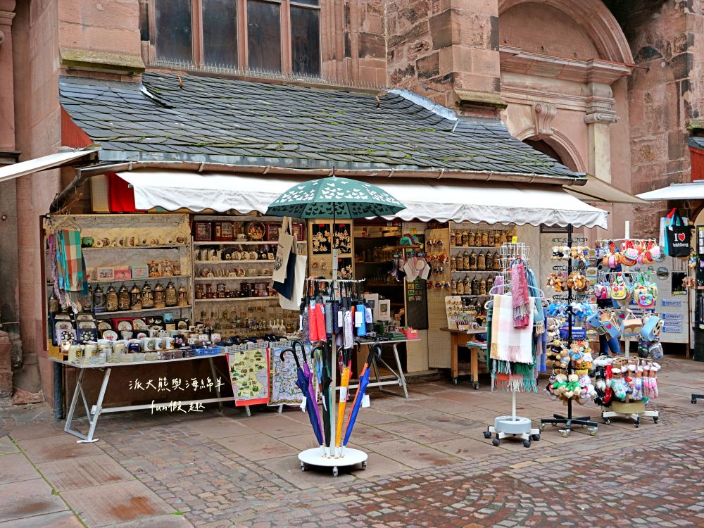 海德堡老城區必逛景點︱漫步卡爾斯廣場、聖靈教堂、海德堡學生監獄、老橋︱春季德瑞13日夢幻跟團～DAY2-3 來到海德堡老城區有什麼是一定要逛&必去的景點呢?