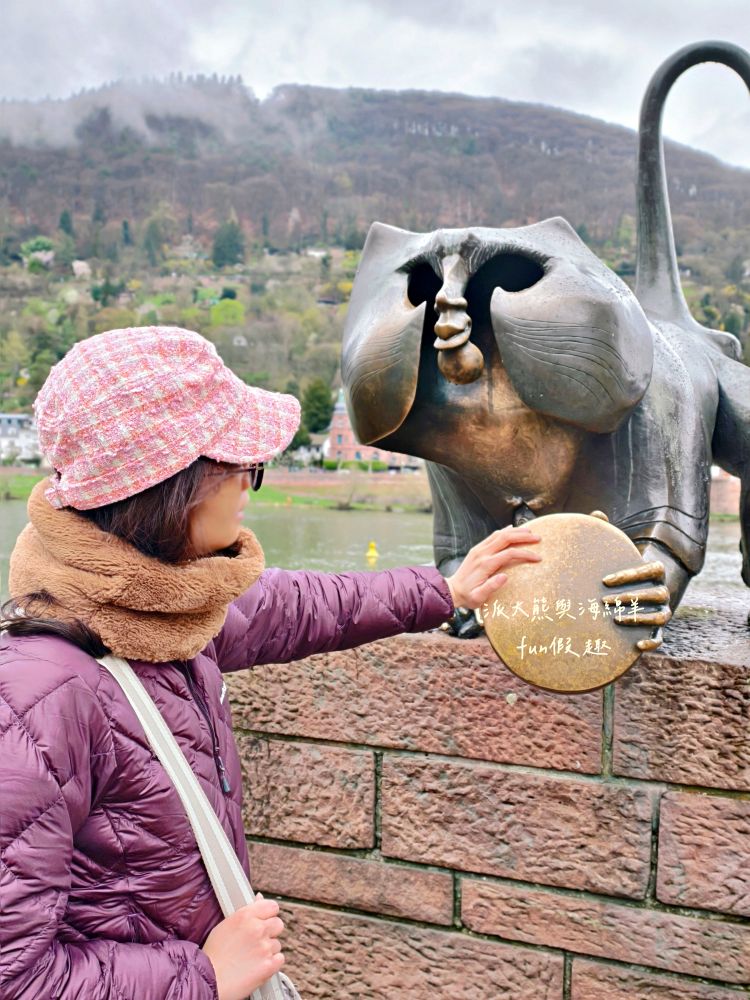 海德堡老城區必逛景點︱漫步卡爾斯廣場、聖靈教堂、海德堡學生監獄、老橋︱春季德瑞13日夢幻跟團～DAY2-3 來到海德堡老城區有什麼是一定要逛&必去的景點呢?