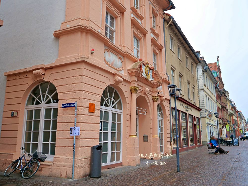 海德堡老城區必逛景點︱漫步卡爾斯廣場、聖靈教堂、海德堡學生監獄、老橋︱春季德瑞13日夢幻跟團～DAY2-3 來到海德堡老城區有什麼是一定要逛&必去的景點呢?