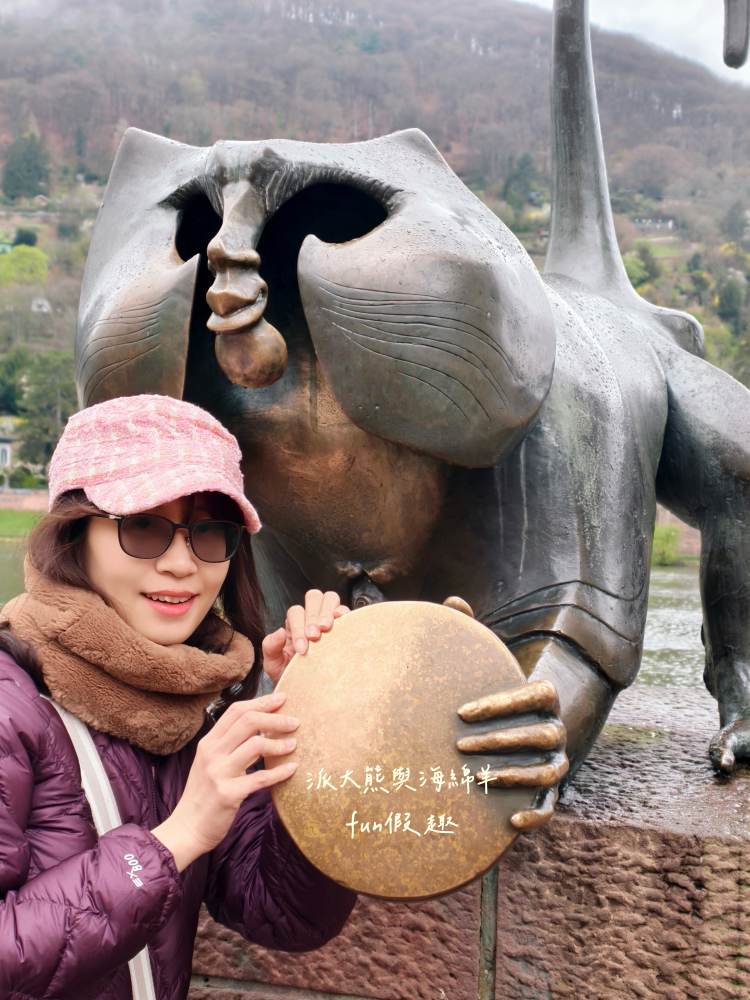 海德堡老城區必逛景點︱漫步卡爾斯廣場、聖靈教堂、海德堡學生監獄、老橋︱春季德瑞13日夢幻跟團～DAY2-3 來到海德堡老城區有什麼是一定要逛&必去的景點呢?