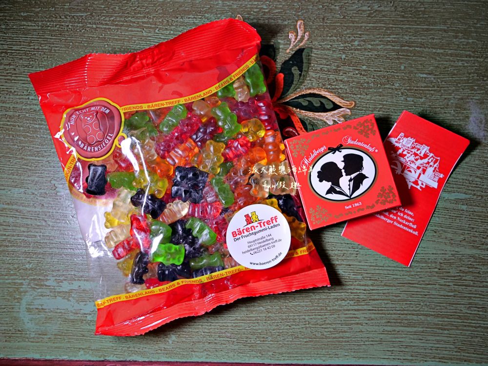 海德堡老城區︱購物、美食、伴手禮︱海德堡學生之吻、雪球(Schneeballenträume)、德國派對熊(Bären-Treff Heidelberg)、中世紀騎士餐廳、LAMY筆、4711科隆古龍水︱春季德瑞13日夢幻跟團~DAY2-4 - 第36張圖 海德堡老城區︱購物、美食、伴手禮︱海德堡學生之吻、雪球(Schneeballenträume)、德國派對熊(Bären-Treff Heidelberg)、中世紀騎士餐廳、LAMY筆、4711科隆古龍水︱春季德瑞13日夢幻跟團~DAY2-4