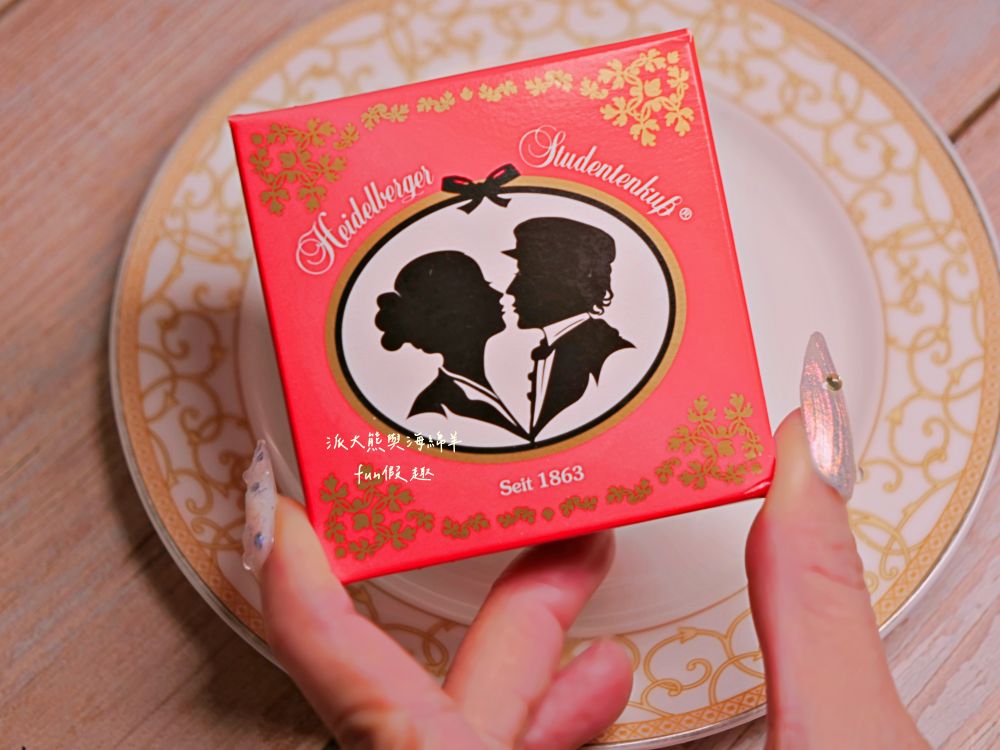 海德堡老城區︱購物、美食、伴手禮︱海德堡學生之吻、雪球(Schneeballenträume)、德國派對熊(Bären-Treff Heidelberg)、中世紀騎士餐廳、LAMY筆、4711科隆古龍水︱春季德瑞13日夢幻跟團~DAY2-4 - 第7張圖 海德堡老城區︱購物、美食、伴手禮︱海德堡學生之吻、雪球(Schneeballenträume)、德國派對熊(Bären-Treff Heidelberg)、中世紀騎士餐廳、LAMY筆、4711科隆古龍水︱春季德瑞13日夢幻跟團~DAY2-4