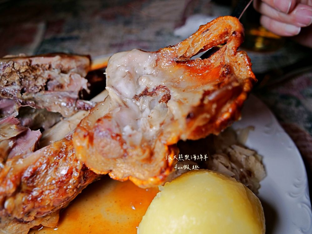 羅滕堡中世紀餐廳Baumeisterhaus Inh. Dieter Neupert︱穿越時空的味蕾之旅，沉浸於文藝復興建築、正宗法蘭肯佳餚與獨特中世紀氛圍︱春季德瑞13日夢幻跟團～DAY2-6晚餐中德文菜單對照