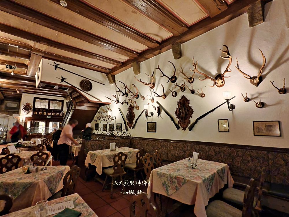 羅滕堡中世紀餐廳Baumeisterhaus Inh. Dieter Neupert︱穿越時空的味蕾之旅，沉浸於文藝復興建築、正宗法蘭肯佳餚與獨特中世紀氛圍︱春季德瑞13日夢幻跟團～DAY2-6晚餐中德文菜單對照