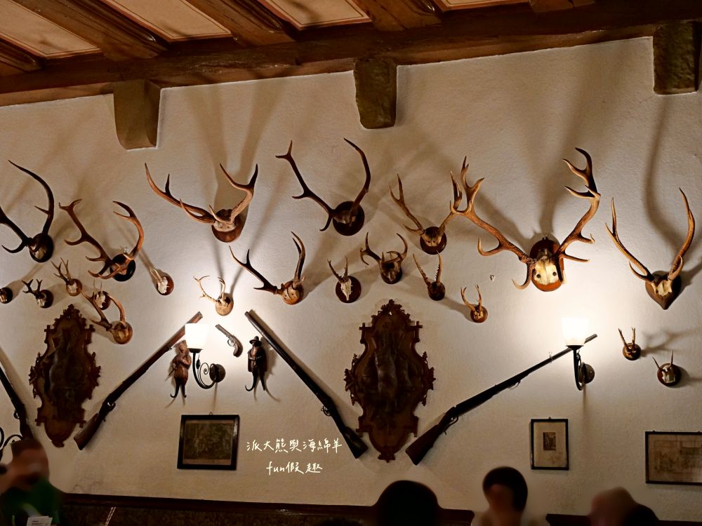 羅滕堡中世紀餐廳Baumeisterhaus Inh. Dieter Neupert︱穿越時空的味蕾之旅，沉浸於文藝復興建築、正宗法蘭肯佳餚與獨特中世紀氛圍︱春季德瑞13日夢幻跟團～DAY2-6晚餐中德文菜單對照