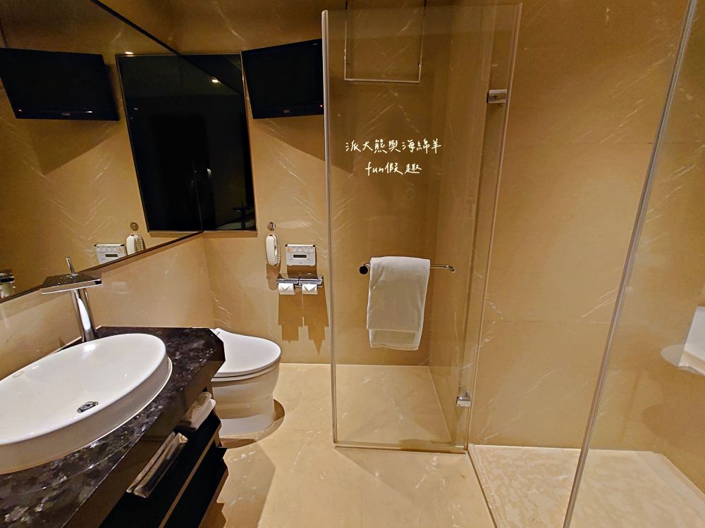 天閣酒店台北長安館(Tango Hotel Taipei ChangAn)︱鄰近捷運中山站,房型寬敞舒適,設備新穎齊全,含洗衣機、微波爐及電熨斗,鬧中取靜高CP值,臺北中山商務優質首選!!!餐食紀錄~ - 第39張圖 天閣酒店台北長安館(Tango Hotel Taipei ChangAn)︱鄰近捷運中山站,房型寬敞舒適,設備新穎齊全,含洗衣機、微波爐及電熨斗,鬧中取靜高CP值,臺北中山商務優質首選!!!餐食紀錄~