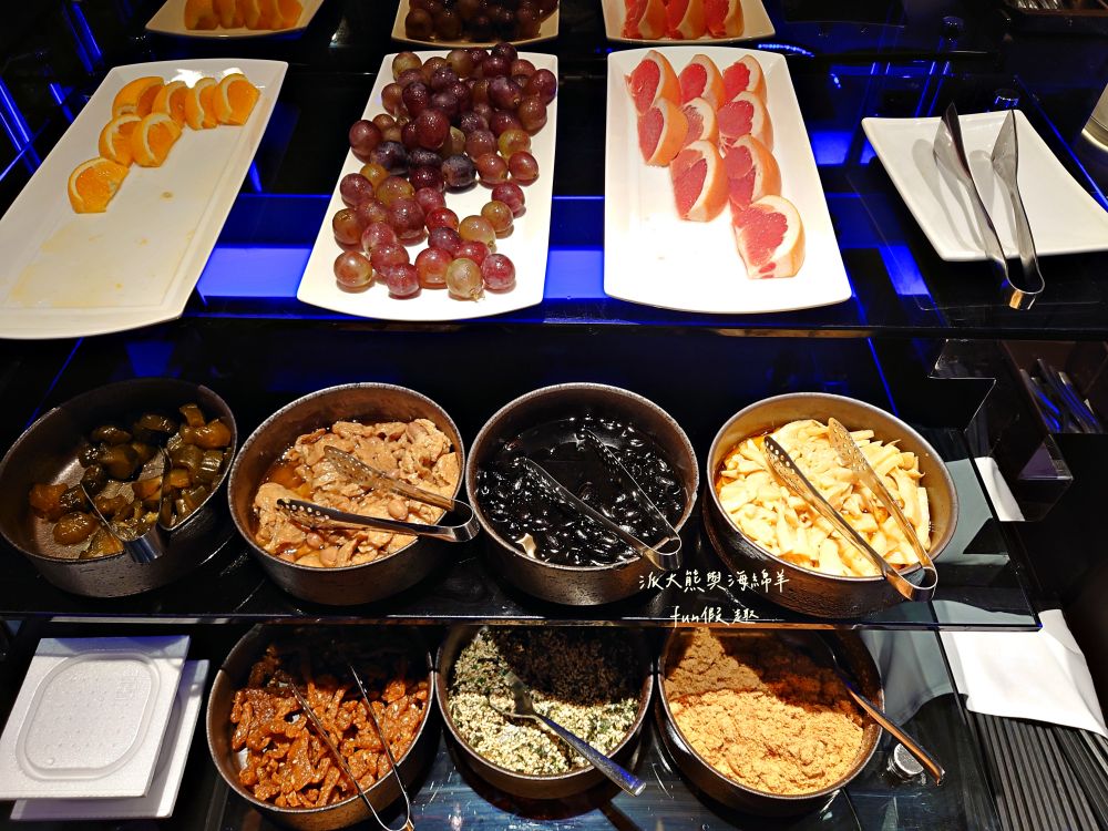 天閣酒店台北長安館（Tango Hotel Taipei ChangAn）︱鄰近捷運中山站，房型寬敞舒適，設備新穎齊全，含洗衣機、微波爐及電熨斗，鬧中取靜高CP值，臺北中山商務優質首選!!!餐食紀錄～