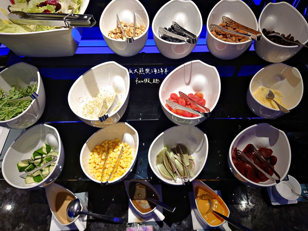 天閣酒店台北長安館（Tango Hotel Taipei ChangAn）︱鄰近捷運中山站，房型寬敞舒適，設備新穎齊全，含洗衣機、微波爐及電熨斗，鬧中取靜高CP值，臺北中山商務優質首選!!!餐食紀錄～