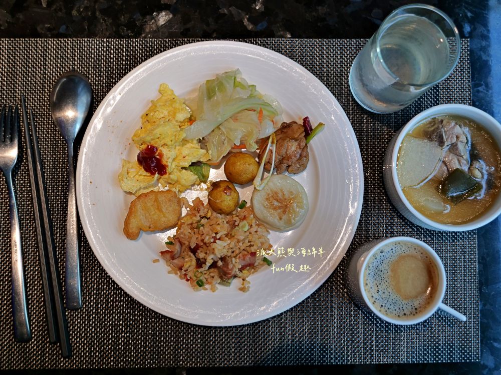 天閣酒店台北長安館（Tango Hotel Taipei ChangAn）︱鄰近捷運中山站，房型寬敞舒適，設備新穎齊全，含洗衣機、微波爐及電熨斗，鬧中取靜高CP值，臺北中山商務優質首選!!!餐食紀錄～