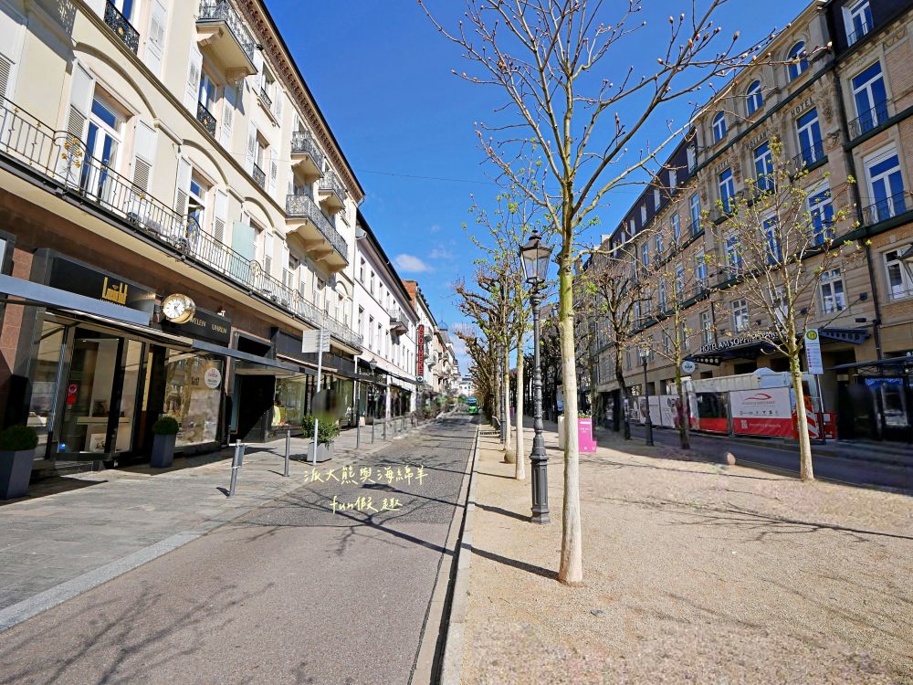 巴登巴登街區漫遊︱弗里德里希浴場、Sophienstraße大道、Longchamp精品包、Swarovski水晶、Wagener Galerie百貨、DM超市︱春季德瑞13日夢幻跟團︱DAY3-2～