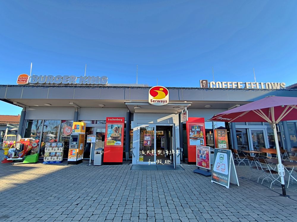 德國國道休息站開箱︱Tank & Rast Raststätte Bruchsal West、Serways Raststätte Irschenberg Süd、Tank & Rast Raststätte Holzkirchen Nord︱春季德瑞13日夢幻跟團～DAY3-1旅遊小叮嚀&退稅流程