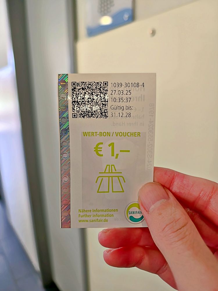 德國國道休息站開箱︱Tank & Rast Raststätte Bruchsal West、Serways Raststätte Irschenberg Süd、Tank & Rast Raststätte Holzkirchen Nord︱春季德瑞13日夢幻跟團～DAY3-1旅遊小叮嚀&退稅流程