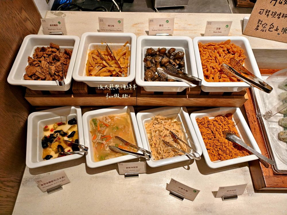 榕廷百匯餐廳︱絕美用餐大廳，餐點種類豐富且品質佳，更能自由選擇用餐時段與客製化早午餐服務，讓房客輕鬆享用美好早餐時光︱禧榕軒大飯店（Grand Banyan Hotel）早餐