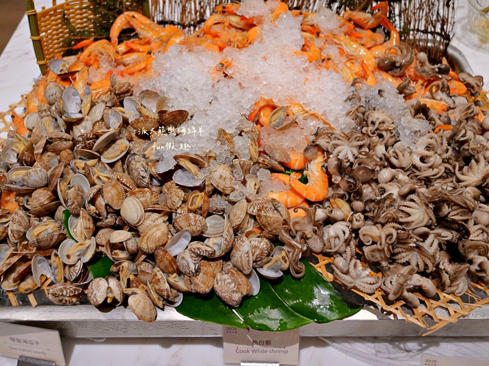 榕廷百匯餐廳︱絕美用餐大廳，餐點種類豐富且品質佳，更能自由選擇用餐時段與客製化早午餐服務，讓房客輕鬆享用美好早餐時光︱禧榕軒大飯店（Grand Banyan Hotel）早餐