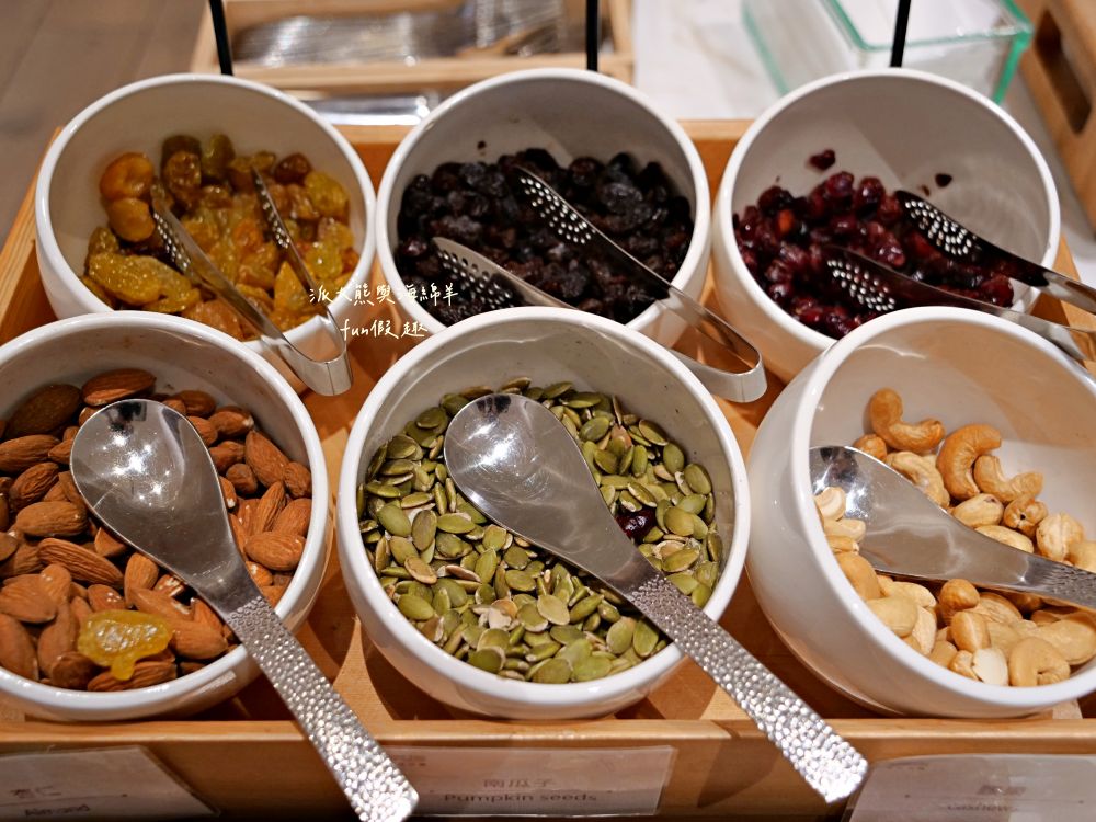 榕廷百匯餐廳︱絕美用餐大廳，餐點種類豐富且品質佳，更能自由選擇用餐時段與客製化早午餐服務，讓房客輕鬆享用美好早餐時光︱禧榕軒大飯店（Grand Banyan Hotel）早餐