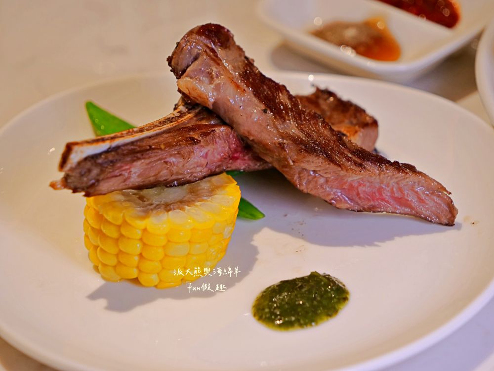 榕廷百匯餐廳︱絕美用餐大廳，餐點種類豐富且品質佳，更能自由選擇用餐時段與客製化早午餐服務，讓房客輕鬆享用美好早餐時光︱禧榕軒大飯店（Grand Banyan Hotel）早餐