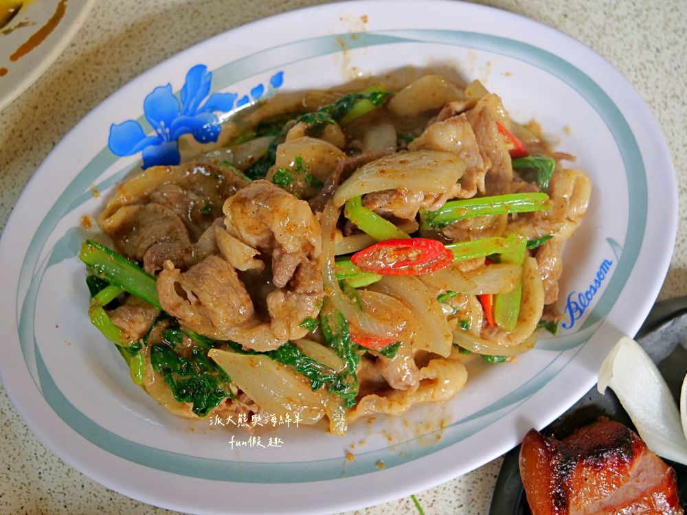 原鄉食堂｜隱藏南投清境農場旁的原住民風味餐廳，餐點平價美味又飽足！是走訪清境農場的用餐好選擇（必點刺蔥葉烘蛋&馬告土雞鍋＆銷魂烤肉拼盤）～吃了2次囉!