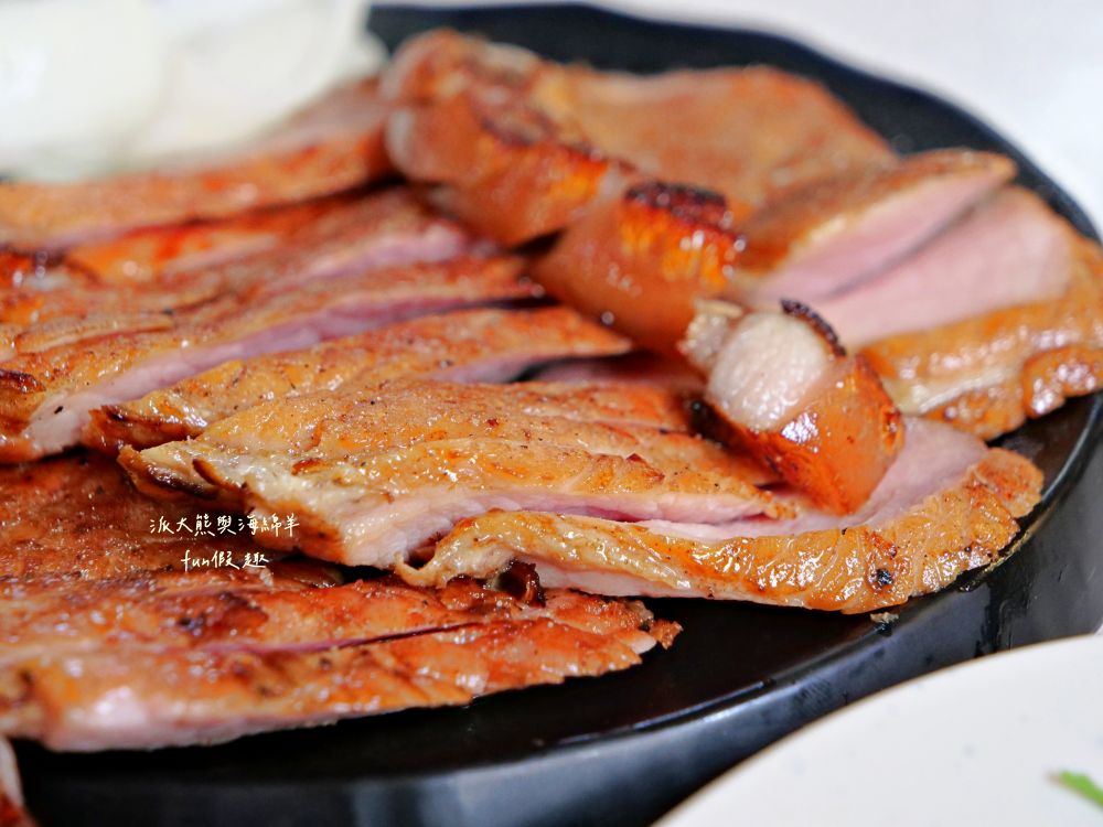 原鄉食堂｜隱藏南投清境農場旁的原住民風味餐廳，餐點平價美味又飽足！是走訪清境農場的用餐好選擇（必點刺蔥葉烘蛋&馬告土雞鍋＆銷魂烤肉拼盤）～吃了2次囉!