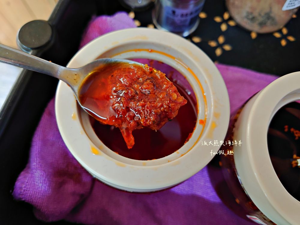 原鄉食堂|隱藏南投清境農場旁的原住民風味餐廳,餐點平價美味又飽足!是走訪清境農場的用餐好選擇(必點刺蔥葉烘蛋&馬告土雞鍋&銷魂烤肉拼盤)~吃了2次囉! - 第11張圖 原鄉食堂|隱藏南投清境農場旁的原住民風味餐廳,餐點平價美味又飽足!是走訪清境農場的用餐好選擇(必點刺蔥葉烘蛋&馬告土雞鍋&銷魂烤肉拼盤)~吃了2次囉!