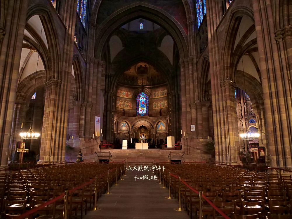 2025史特拉斯堡主座教堂Cathédrale Notre Dame de Strasbourg︱集哥德藝術、粉紅砂岩與世界第六高教堂等特點，偉大精緻的奇蹟～春季德瑞13日夢幻跟團︱DAY3-7史特拉斯堡必訪教堂地標