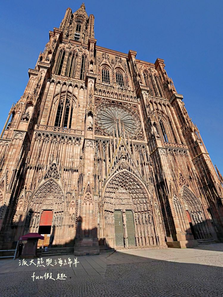2025史特拉斯堡主座教堂Cathédrale Notre Dame de Strasbourg︱集哥德藝術、粉紅砂岩與世界第六高教堂等特點，偉大精緻的奇蹟～春季德瑞13日夢幻跟團︱DAY3-7史特拉斯堡必訪教堂地標