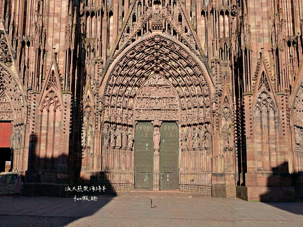 2025史特拉斯堡主座教堂Cathédrale Notre Dame de Strasbourg︱集哥德藝術、粉紅砂岩與世界第六高教堂等特點,偉大精緻的奇蹟~春季德瑞13日夢幻跟團︱DAY3-7史特拉斯堡必訪教堂地標 - 第6張圖 2025史特拉斯堡主座教堂Cathédrale Notre Dame de Strasbourg︱集哥德藝術、粉紅砂岩與世界第六高教堂等特點,偉大精緻的奇蹟~春季德瑞13日夢幻跟團︱DAY3-7史特拉斯堡必訪教堂地標