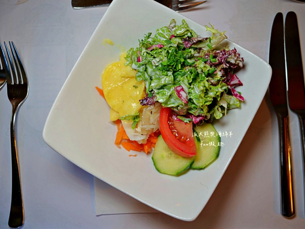 Löwenbräu Baden-Baden︱在絕美啤酒花園享用香嫩厚實烤豬排，品味傳統百年獅子啤酒與經典德國黑森林蛋糕︱春季德瑞13日夢幻跟團︱DAY3-4巴登巴登餐廳推薦～