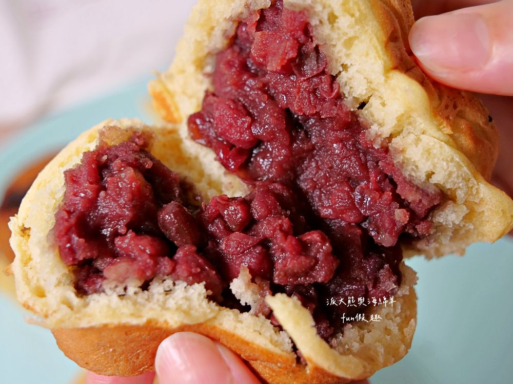 2025傳奇車輪燒【草屯總店】｜銅板價創意車輪燒，甜鹹兼備，外皮金黃酥脆、內餡爆滿流出來，紅豆綿密、芋頭濃香、珍奶Q彈、可可香醇，午後意外邂逅的幸福感！